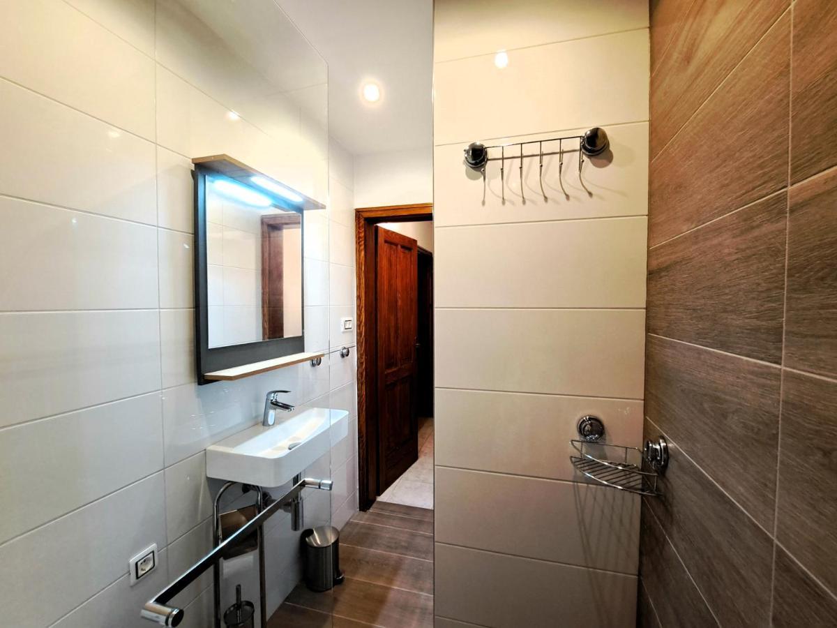 Studio Apartman Olivera 로비니 외부 사진